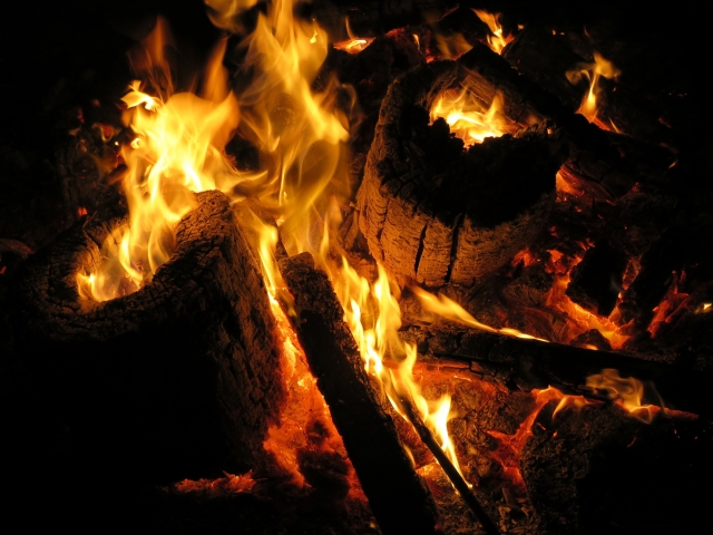 火打石の使い方とは 火打石で火をつける方法とオススメの火打石を紹介 サバイバル考察ブログ